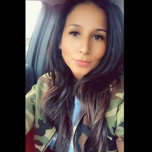 Meet your Posher, Cindy